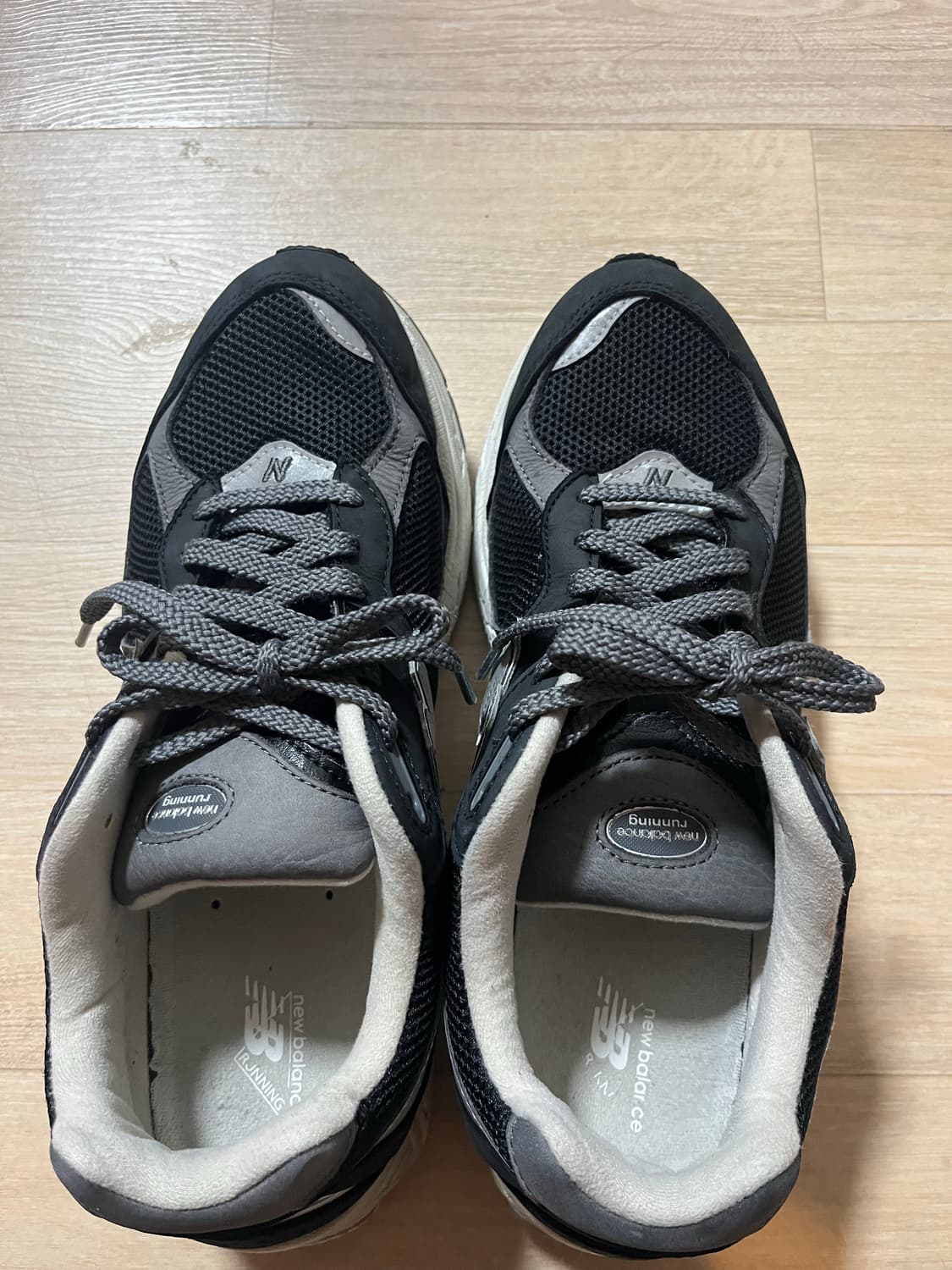 뉴발란스 2002r 프리미엄 빈티지블랙 상품이미지2