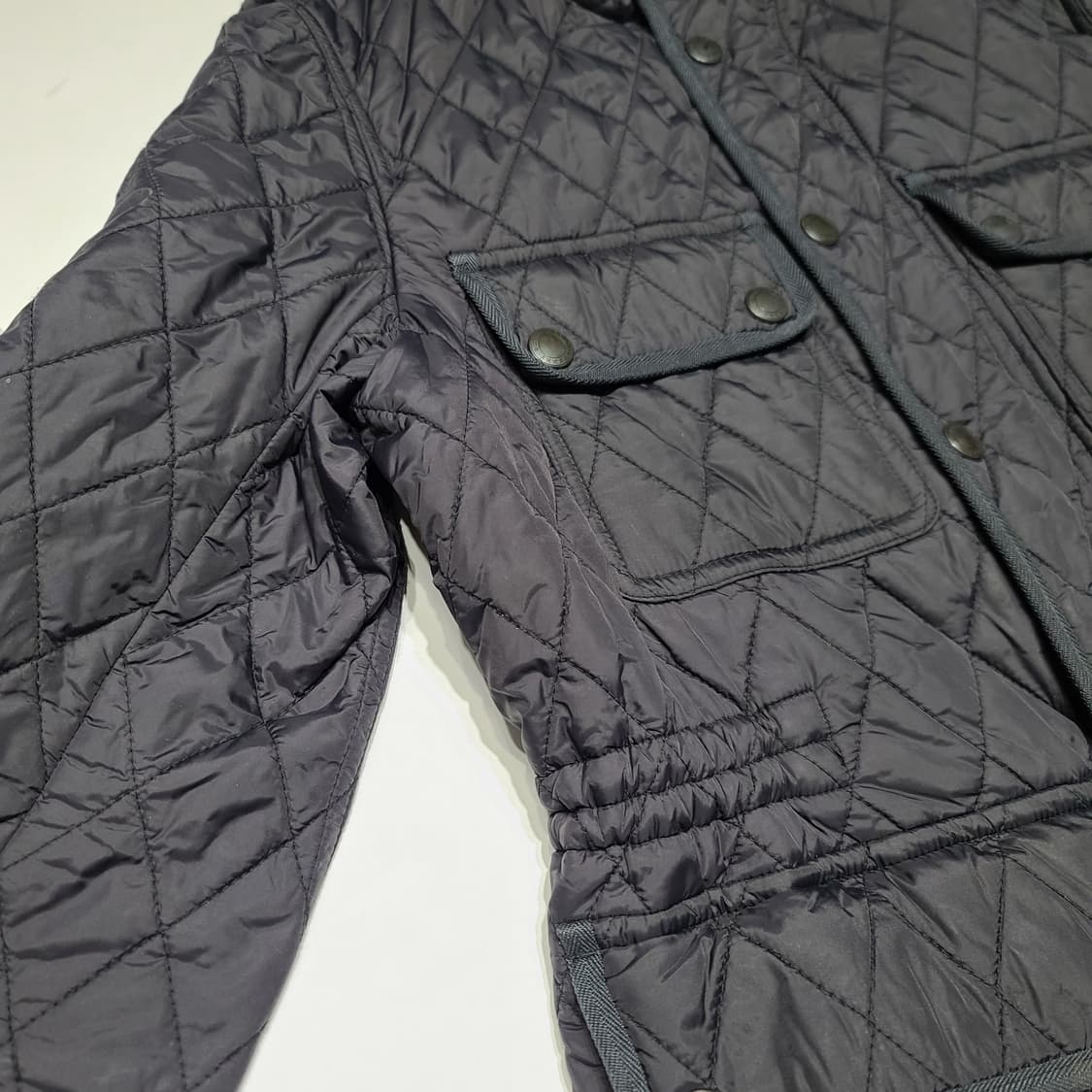 버버리 브릿 블랙 퀄팅 자켓[S] 상품이미지3