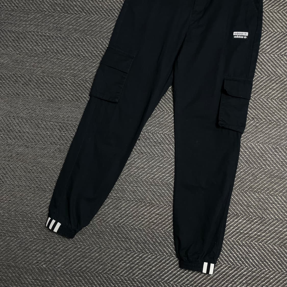 아디다스 오리지날 테크 멀티포켓 카고 조거팬츠y 5087 상품이미지4