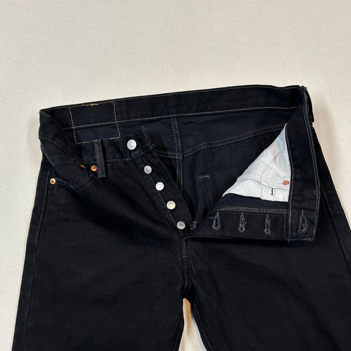 32inch) 리바이스 501 버튼플라이 흑청 블랙 데님 청바지 상품이미지7