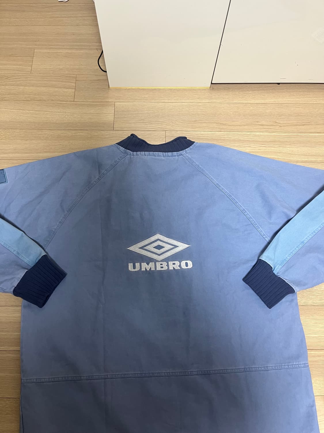 엄브로 아이코닉 드릴탑 상품이미지3