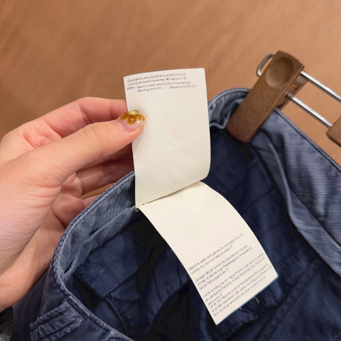 휴고 보스 코튼 트윌 팬츠 백 로고 탭 디테일 스트레이트핏 블루 상품이미지8