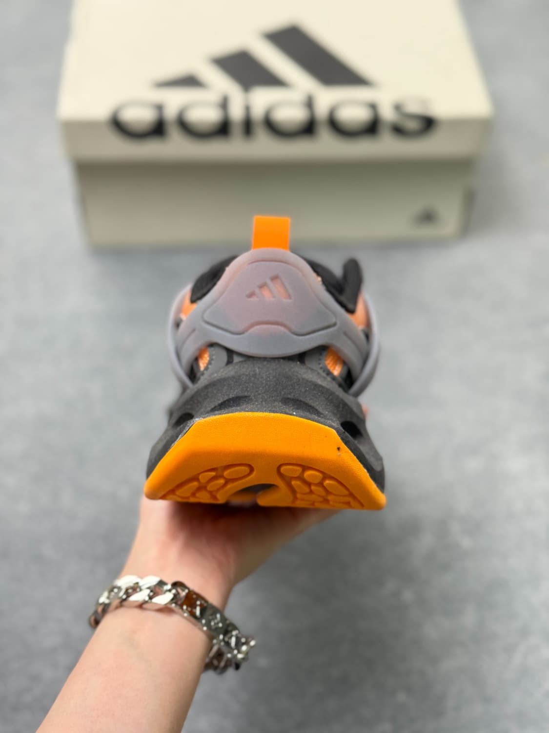 아디다스 XLG 러너 디럭스
 상품이미지4