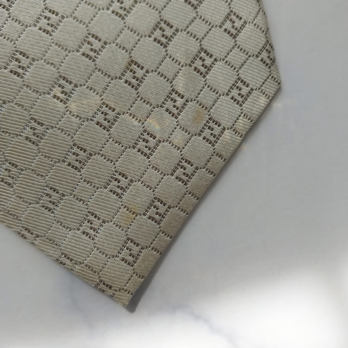 펜디 실크 아이보리 주카 패턴 넥타이 9.1cm A등급 K2347 상품이미지7