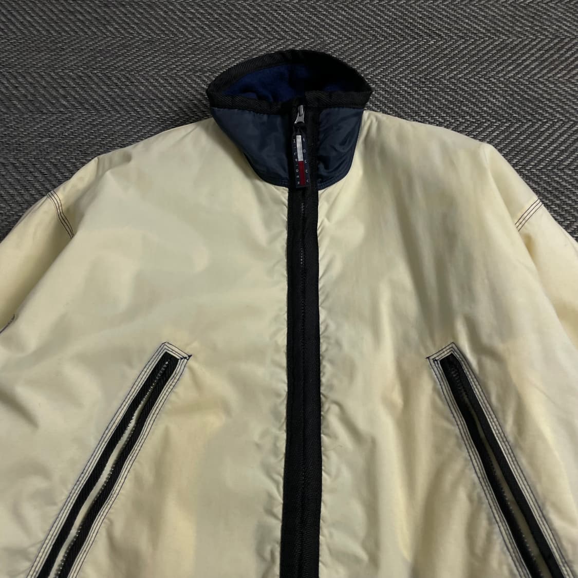 00s 타미힐피거 올드스쿨 빅로고 스티치 디테일 박시핏 점퍼 y 4282 상품이미지5