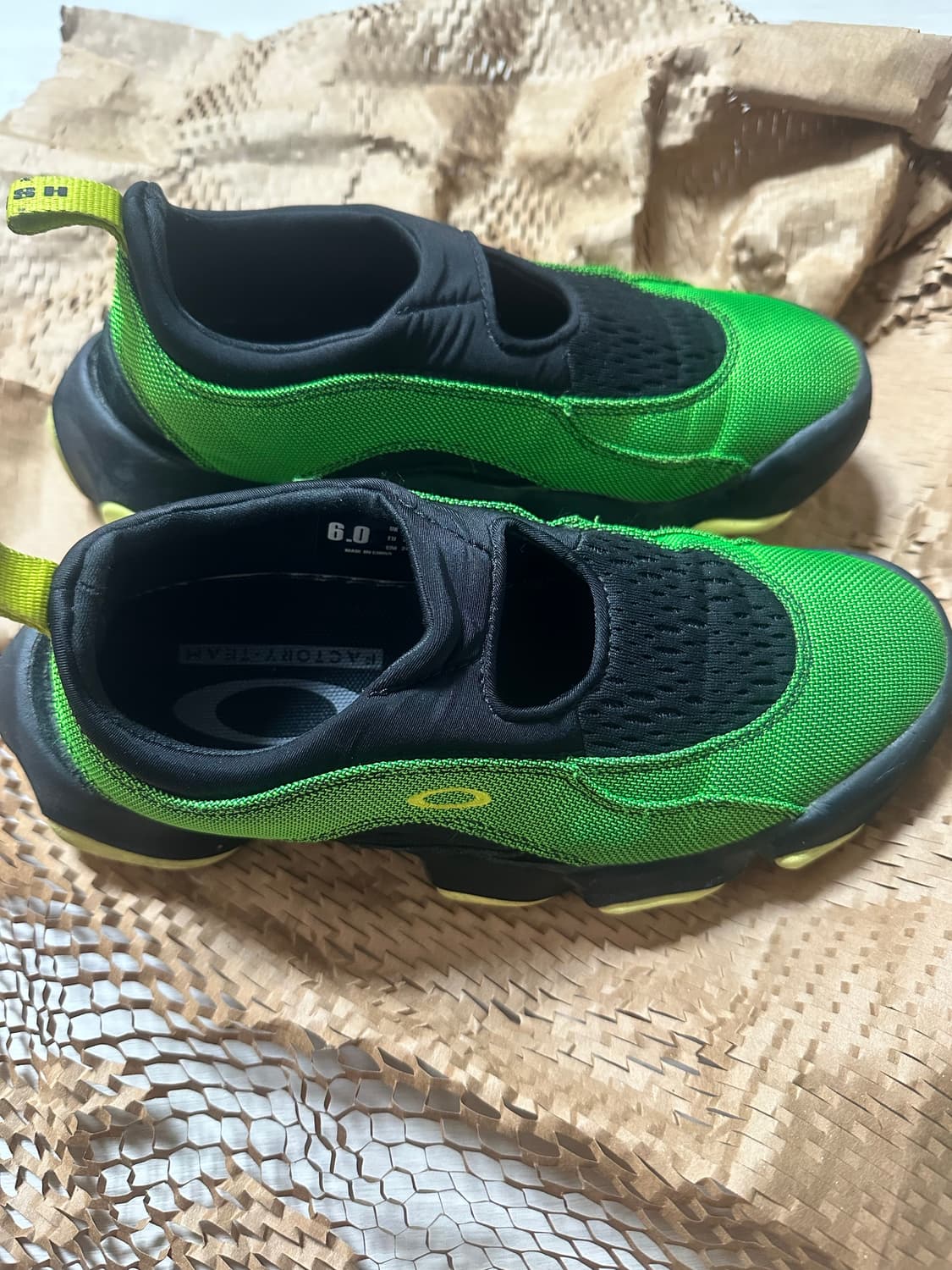 오클리 팩토리팀 플래쉬샌들 그린/레몬 운동화 상품이미지2