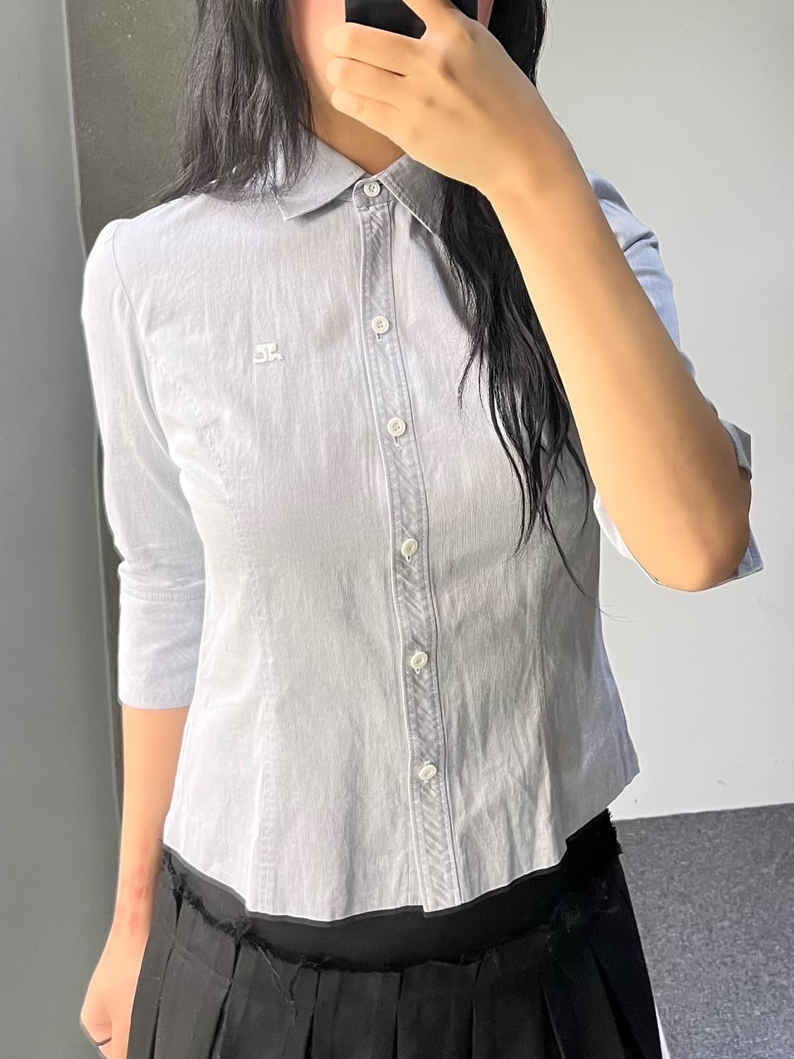 꾸레쥬 AC 로고 핀 스트라이프 셔츠 상품이미지2