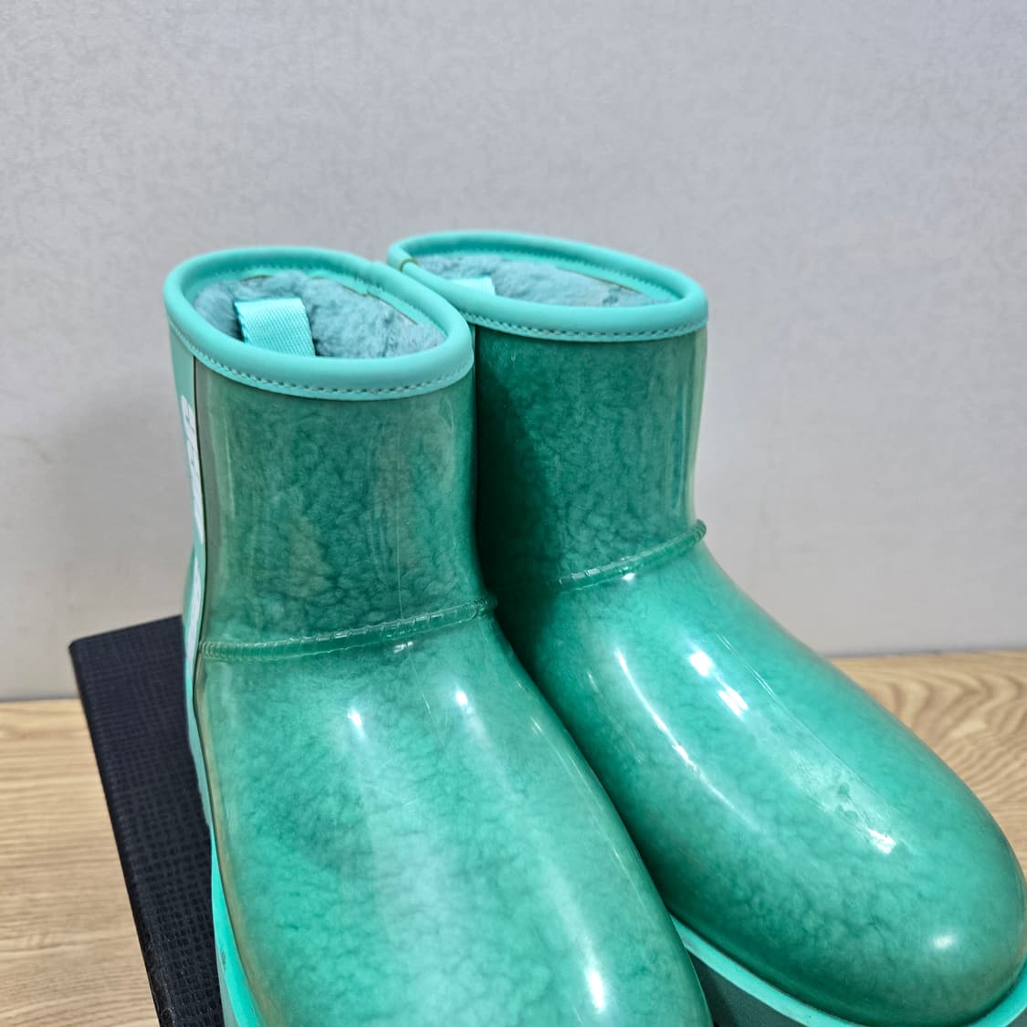 230 어그 UGG 클래식 클리어 미니 민트 상품이미지6