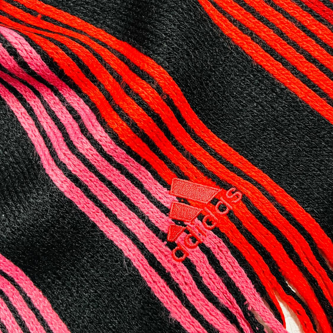 Adidas JP Red color old school muffler 상품이미지3