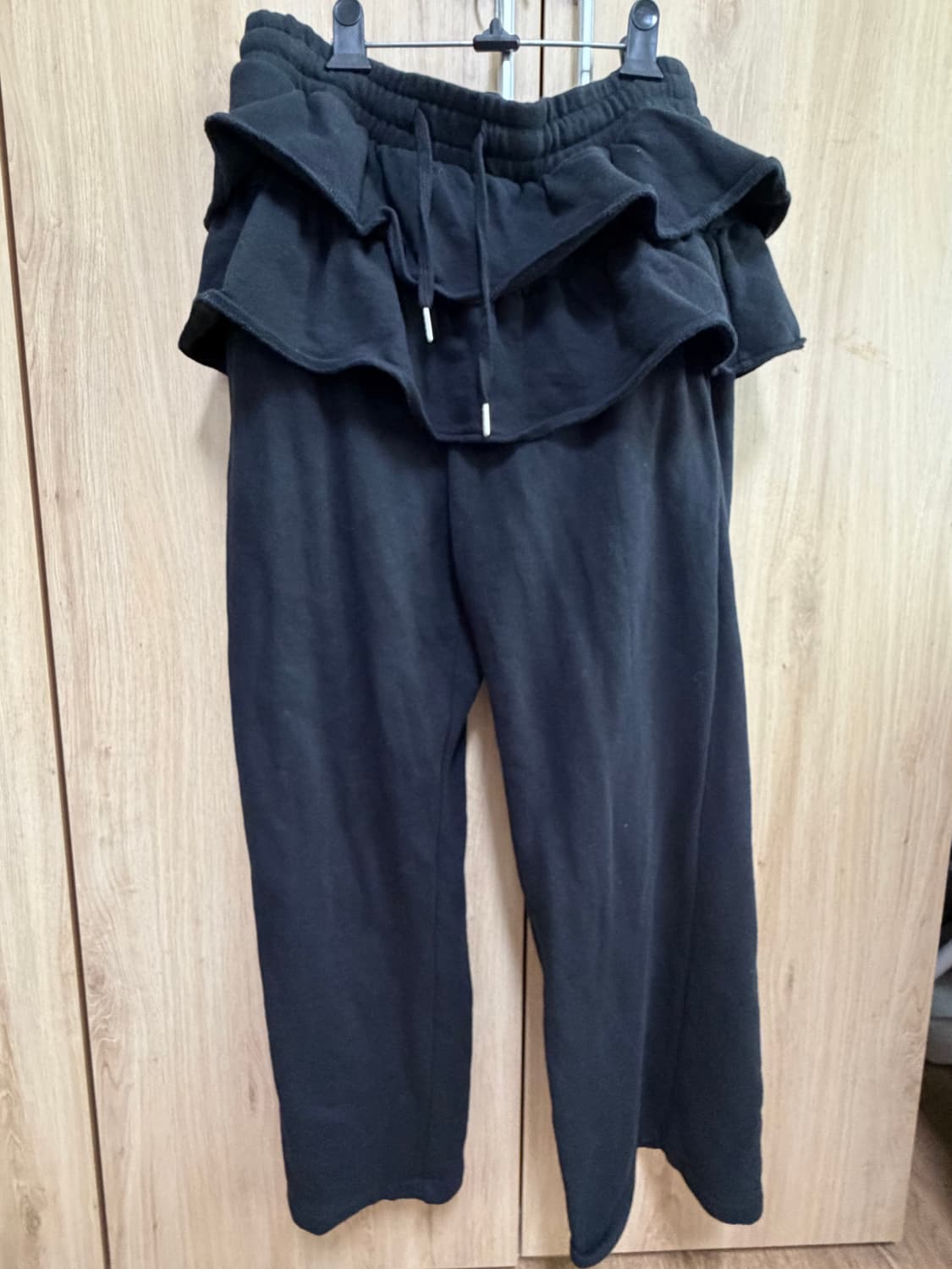 무신사스탠다드 우먼즈 티어드 스커트 레이어드 스웨트 팬츠 상품이미지2