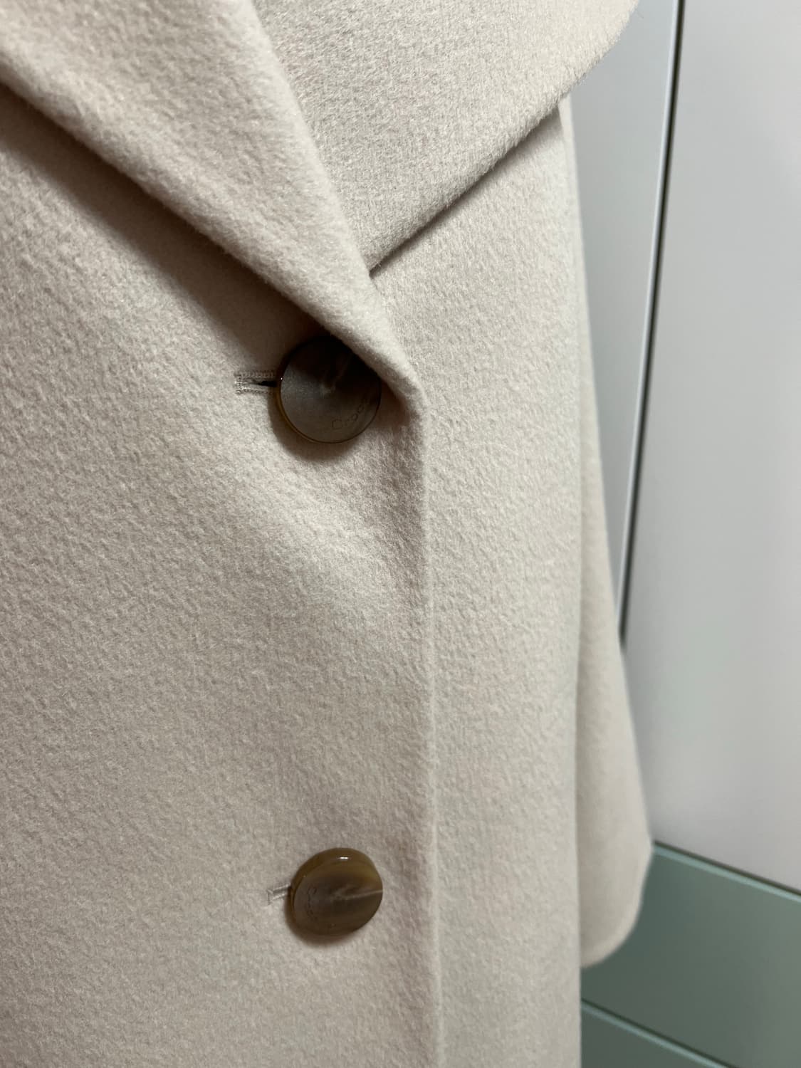 크로커다일 아이보리 코트 95 상품이미지3