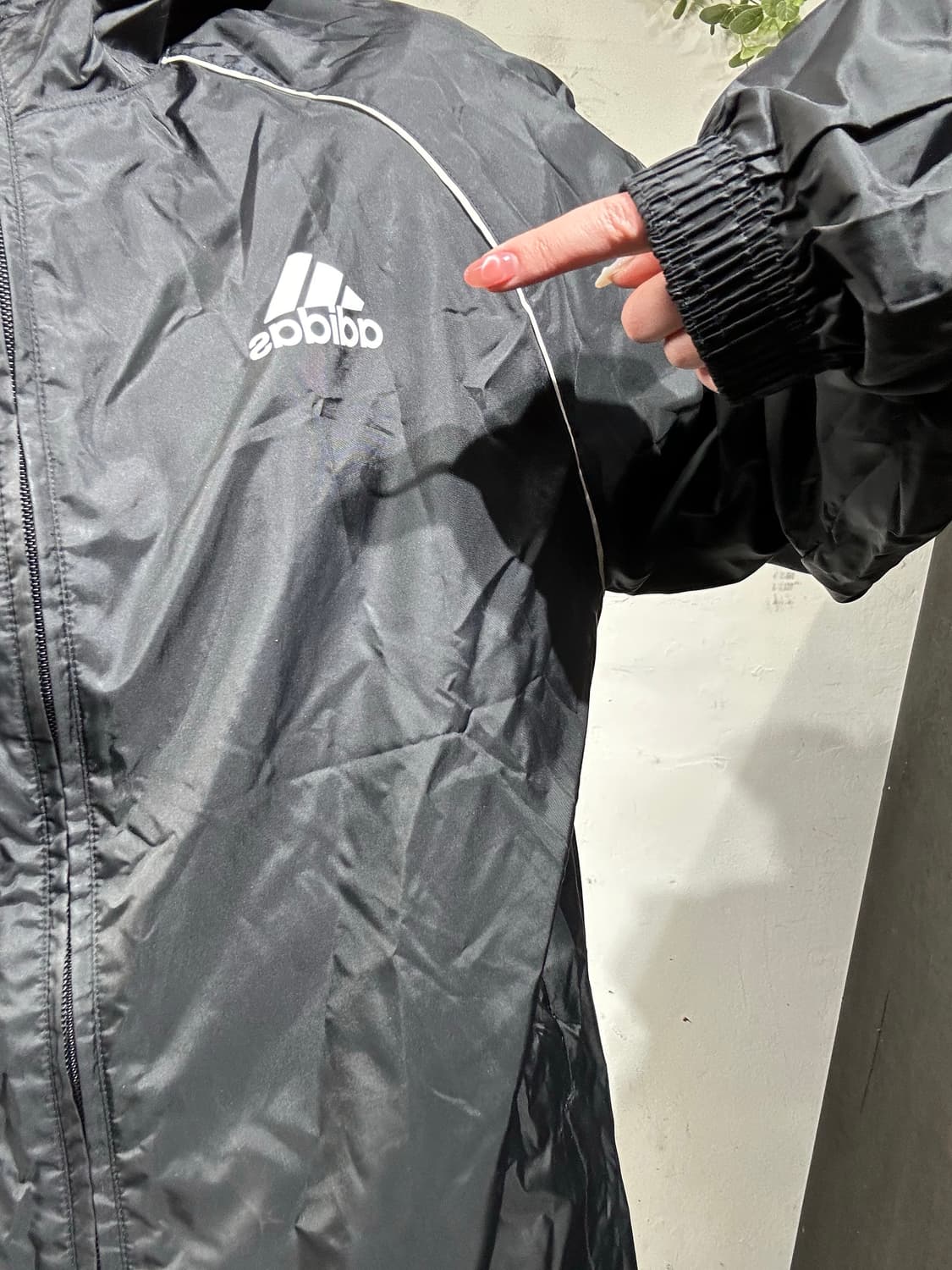 아디다스 블랙 후드 오버핏 바람막이 트랙 자켓 XL 상품이미지4