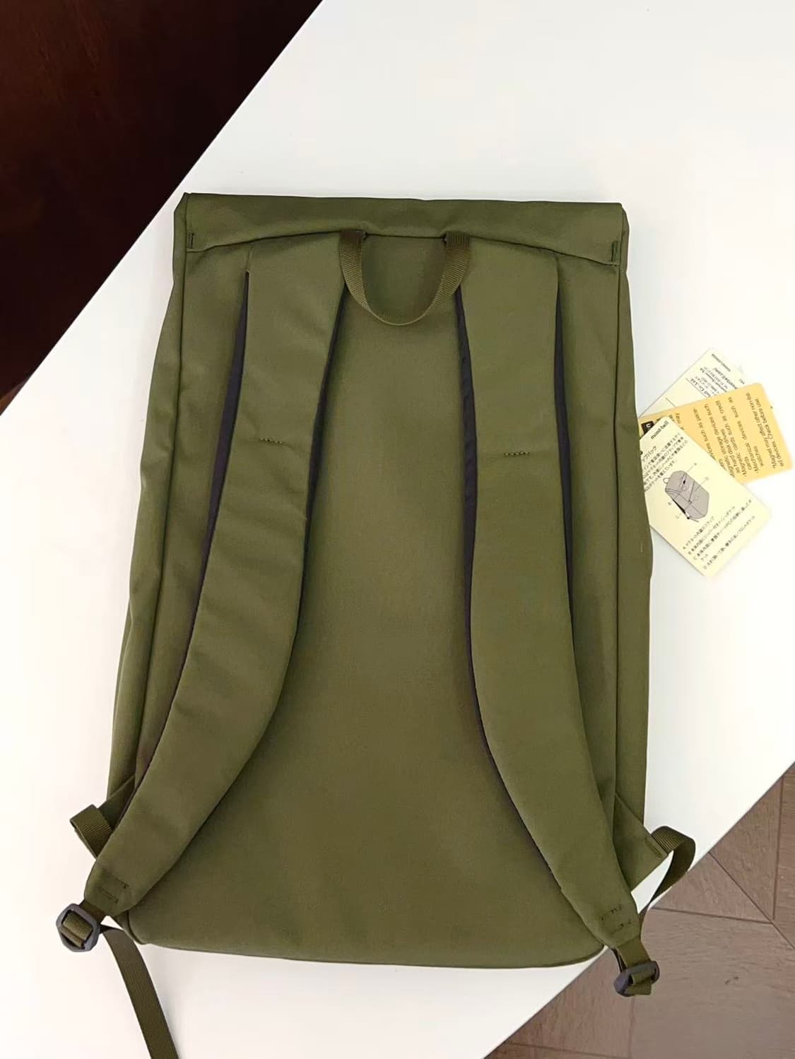 (새상품)몽벨 롤 탑 플랩팩 15 백팩 카키 상품이미지2