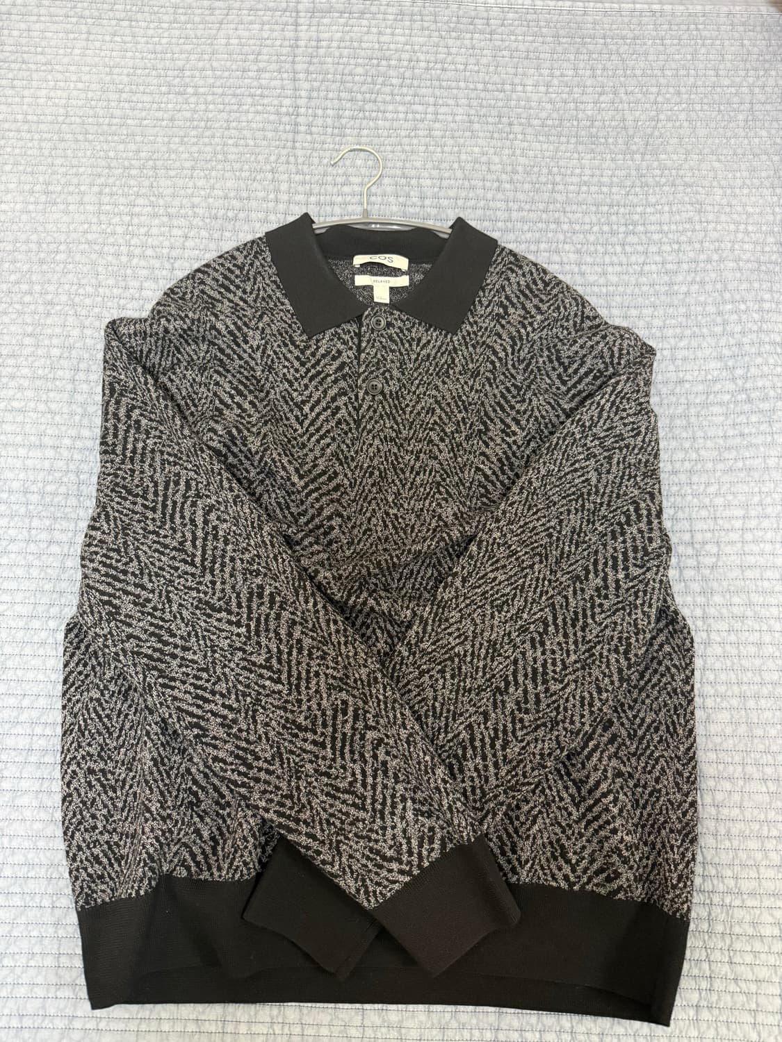 COS 니트 상품이미지1