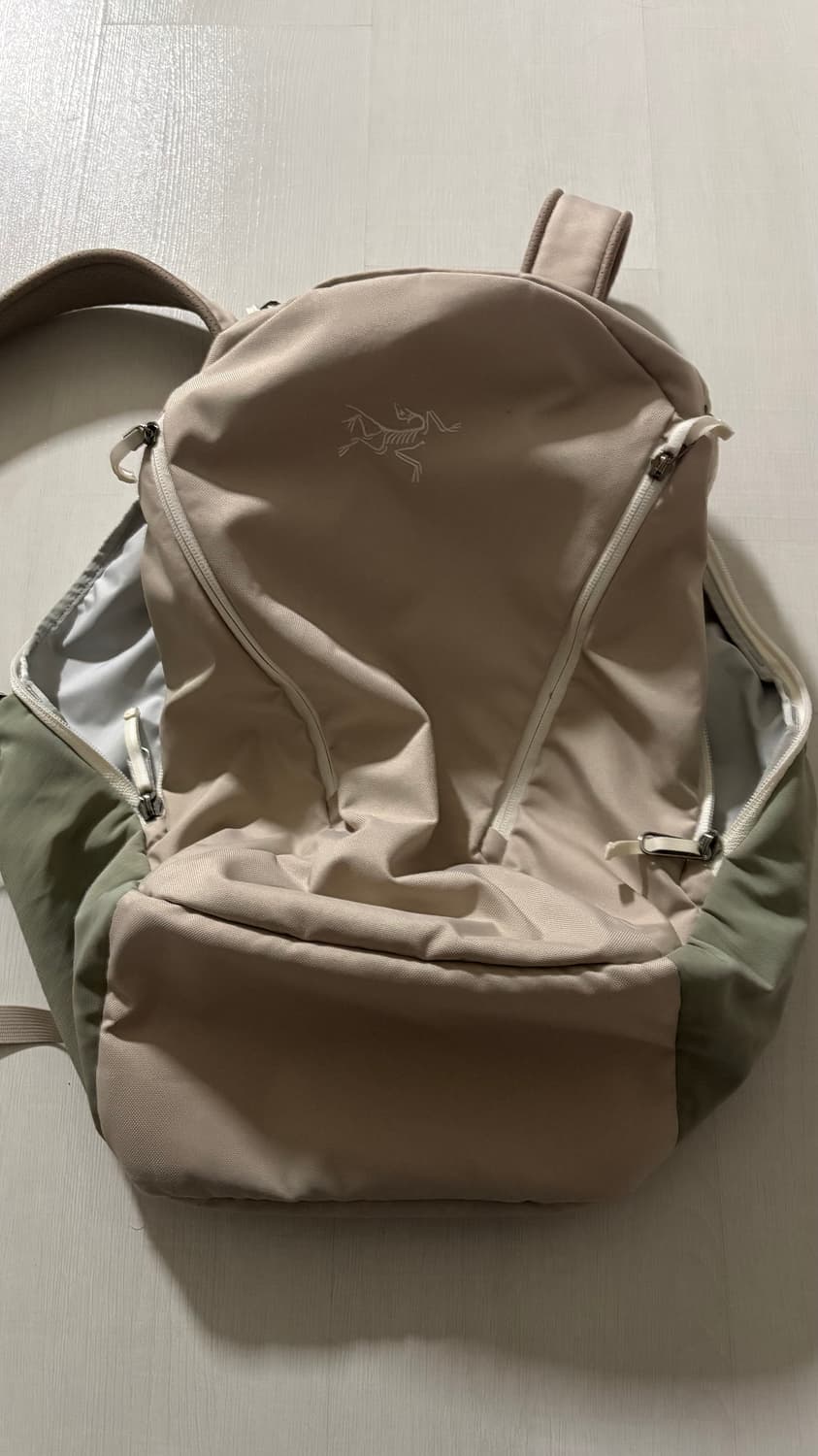 💛아크테릭스 맨티스26 스모크블러프 색상💛 상품이미지1