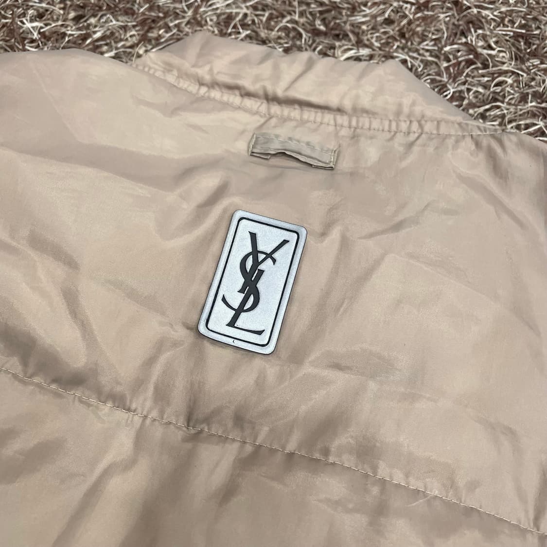 입생로랑 아카이브 구스다운 미니멀 패딩 상품이미지5