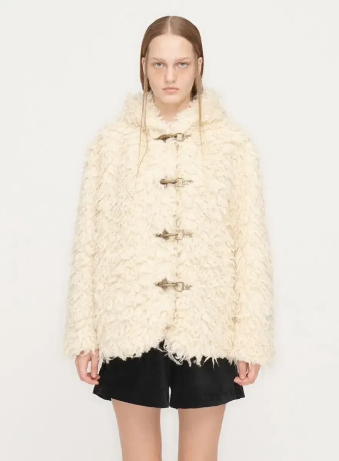 거오픈프로덕트 시어링 퍼 자켓 아이보리 상품이미지1