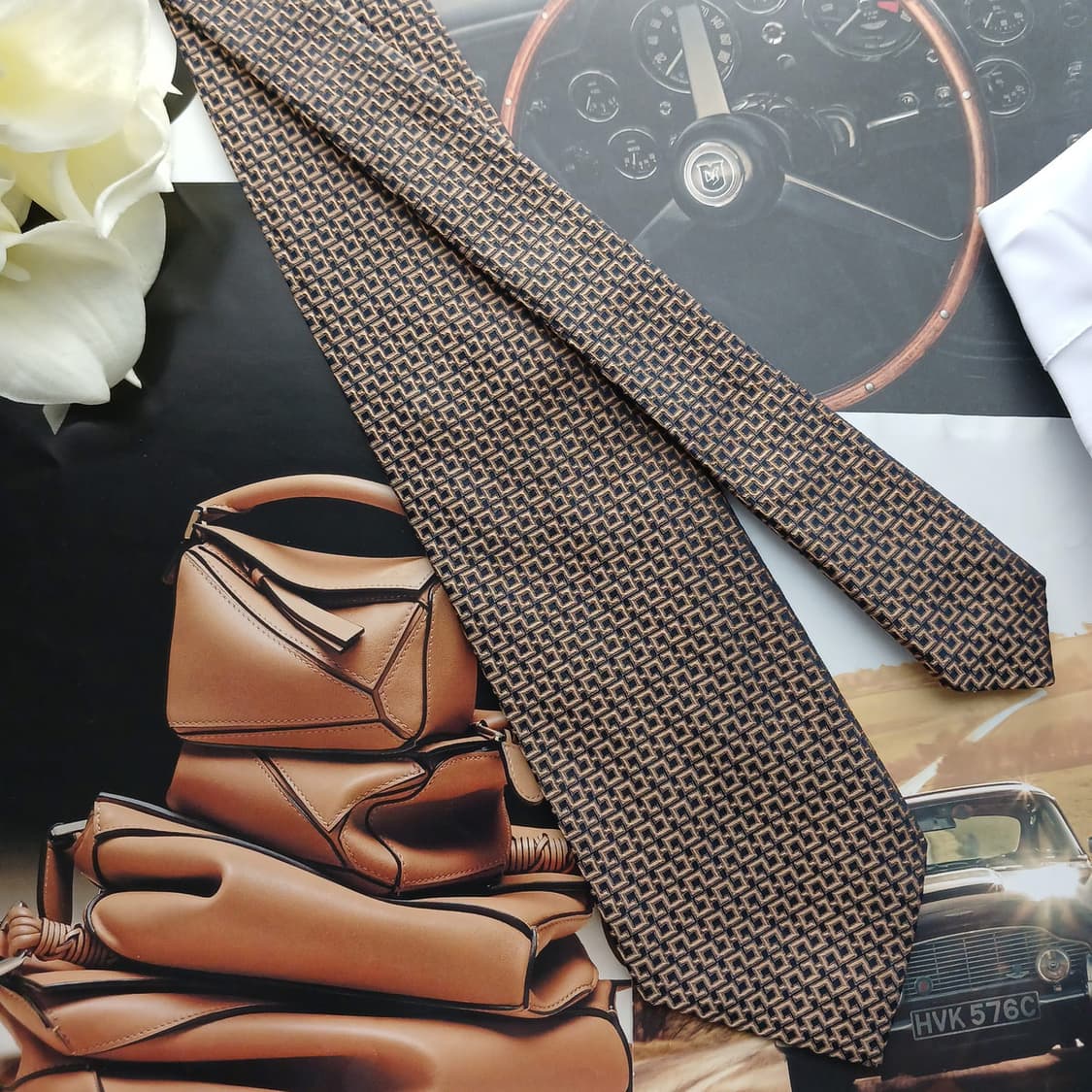 알테아 브라운 기하학 패턴 넥타이 9.1cm A+등급 A18580
 상품이미지2