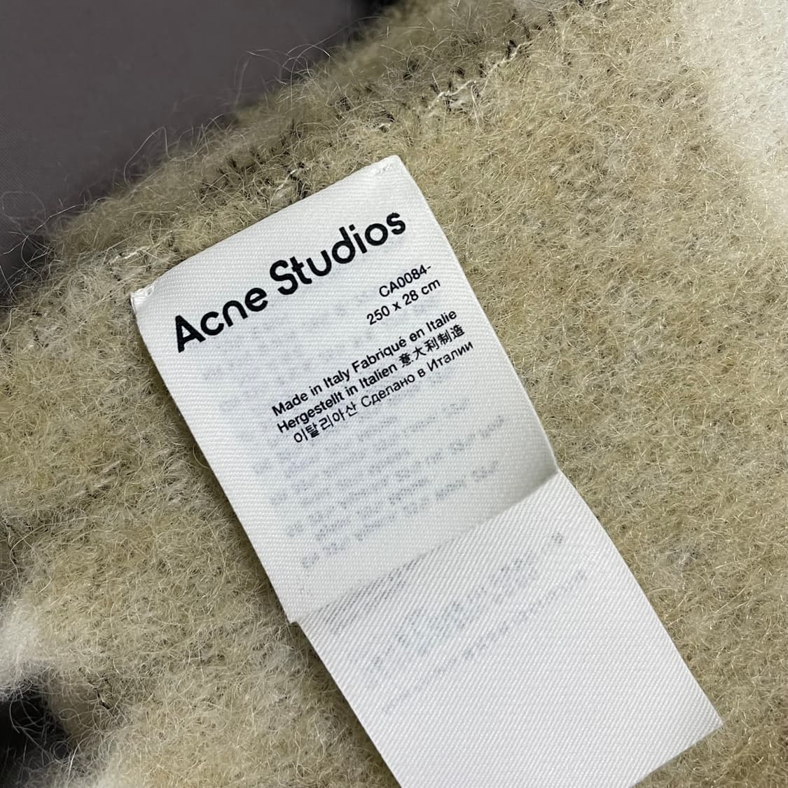 아크네스튜디오 모헤어 체크 머플러 화이트베이지 상품이미지3