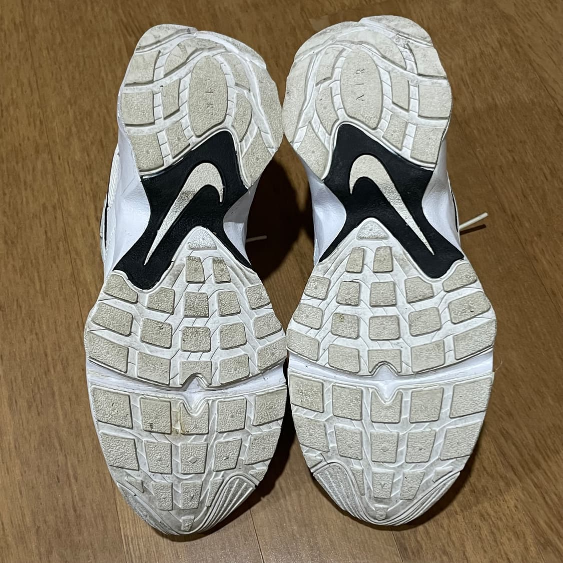 나이키 에어 하이츠 운동화 270 상품이미지8