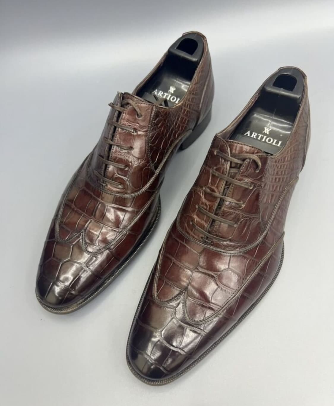 GUCCI 구찌 윙팁 슈즈(크로커다일 스킨-악어가죽)해외발송 상품이미지1