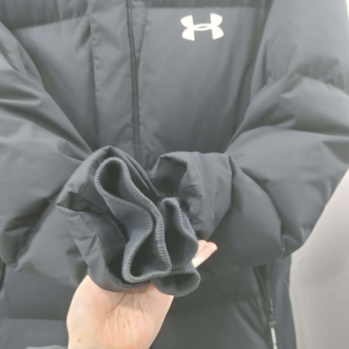 L 언더아머 남성 블랙 풀집업 롱패딩 덕다운 점퍼 상품이미지4