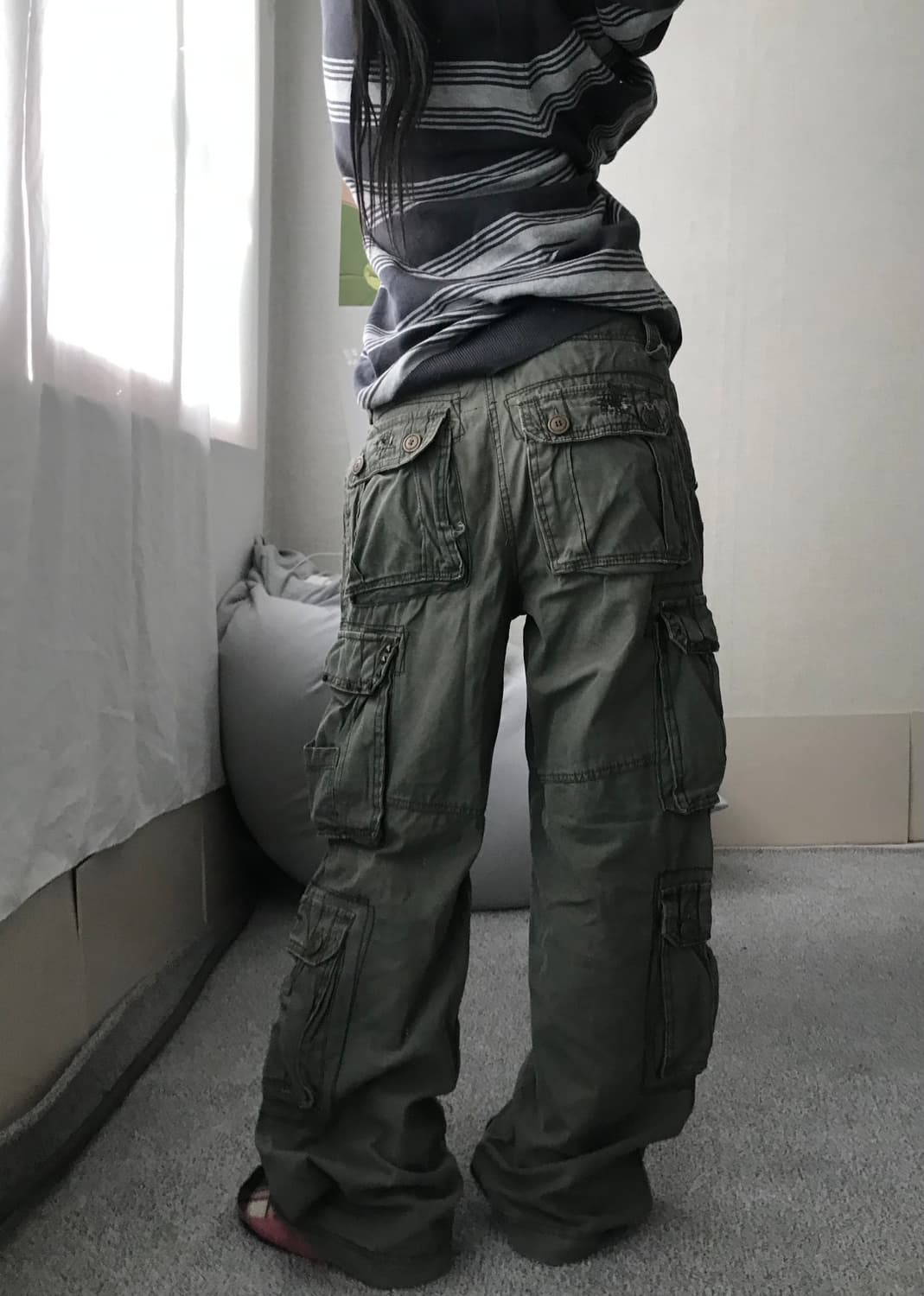 카키 와이드핏 디테일 카고팬츠 상품이미지5