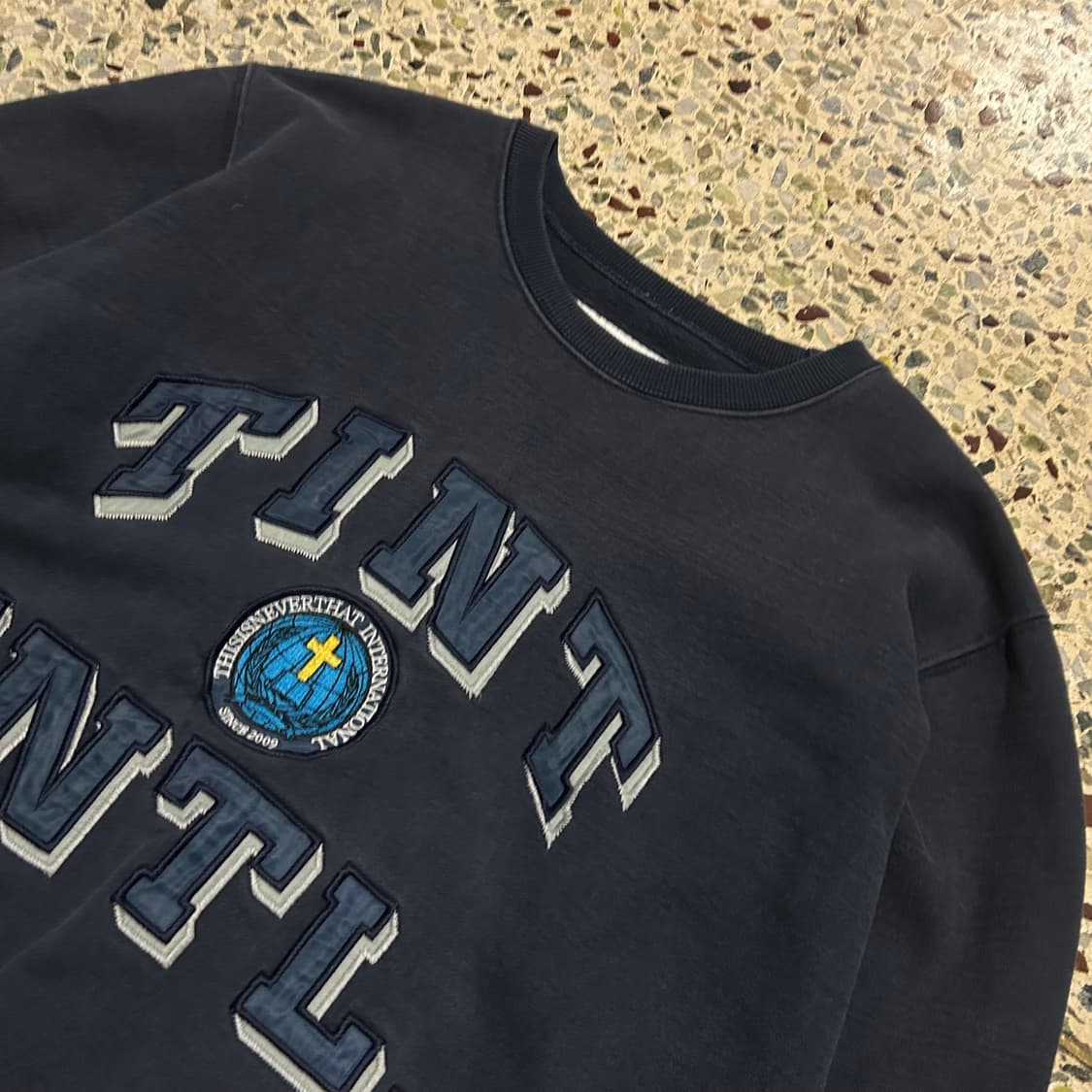 디스이스네버뎃(Thisisneverthat)Tint intl 맨투맨 상품이미지2