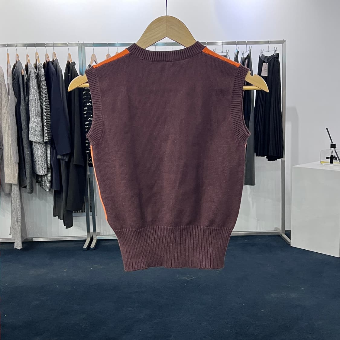 [40] 마르니 브이넥 스웨터 캐럿 니트조끼 상품이미지4