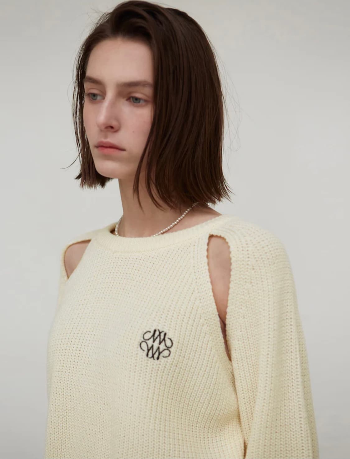 닉앤니콜 니트 아이보리 RIBBED CUT OUT KNIT_IVORY 상품이미지7