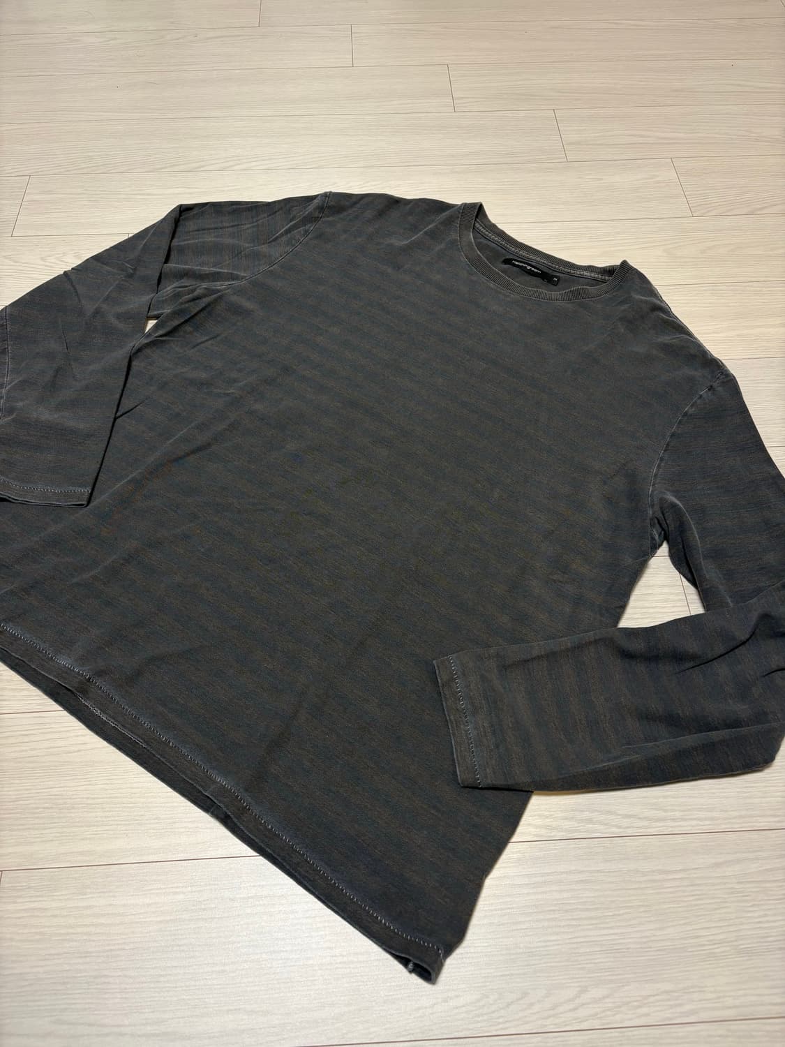 헤칭룸 긴팔 스트라이프 티셔트 브라운 챠콜 2사이즈 상품이미지2