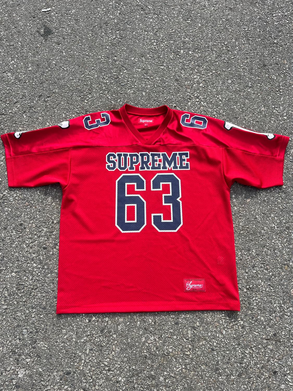 25fw 슈프림 본즈 풋볼 저지티 M 상품이미지1