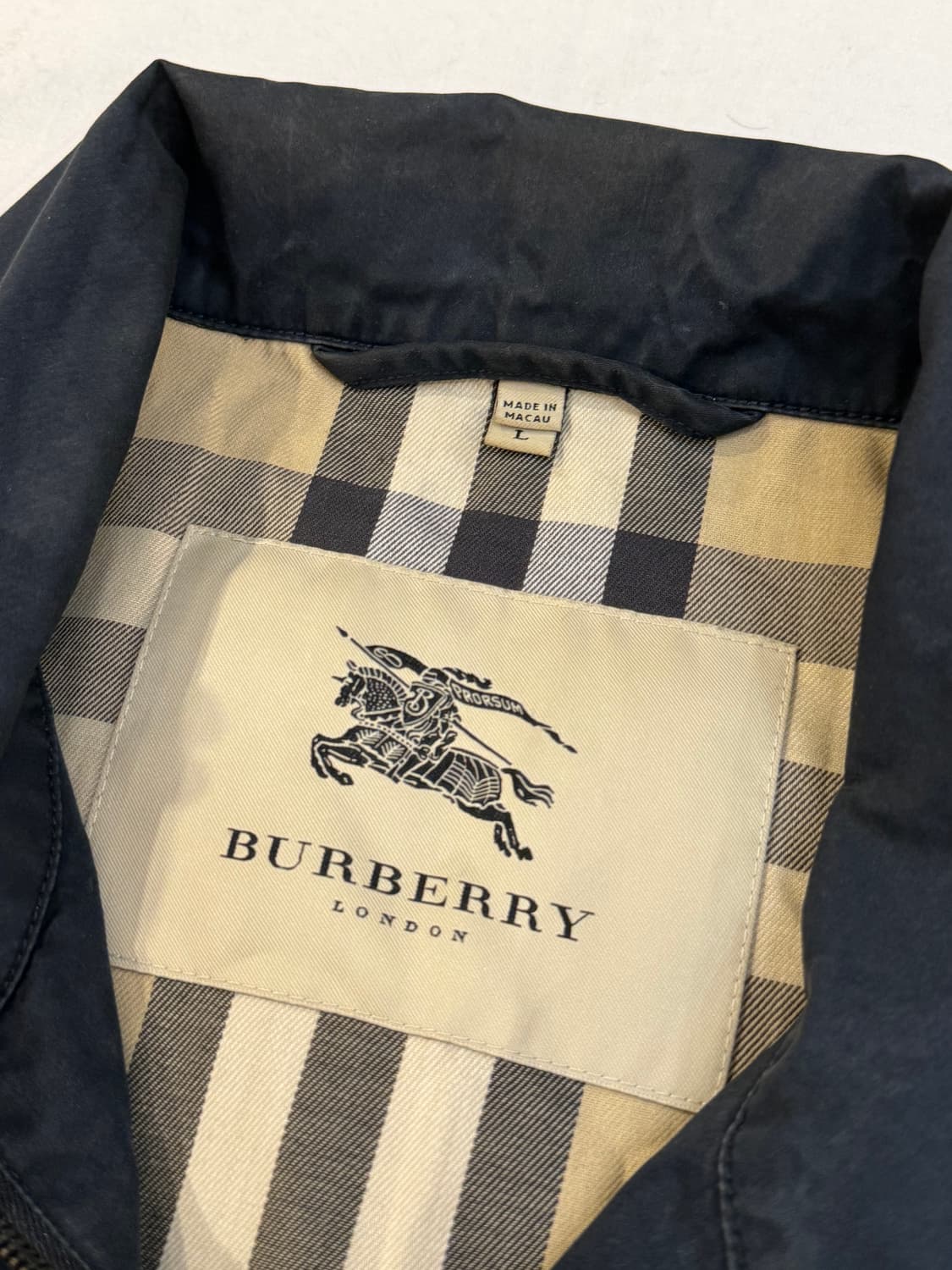 버버리 체크안감 블루종 스윙탑 자켓 네이비 상품이미지8