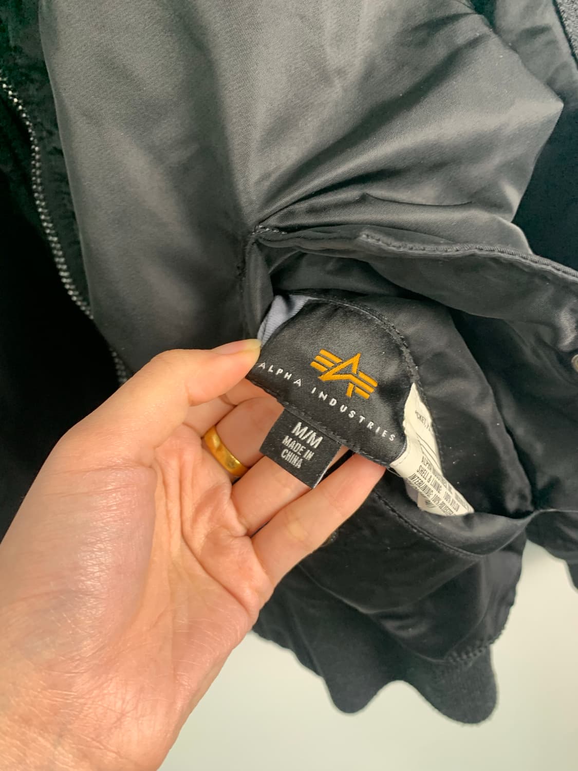 알파인더스트리 블랙 건메탈 리버시블 ma-1 항공점퍼 상품이미지10