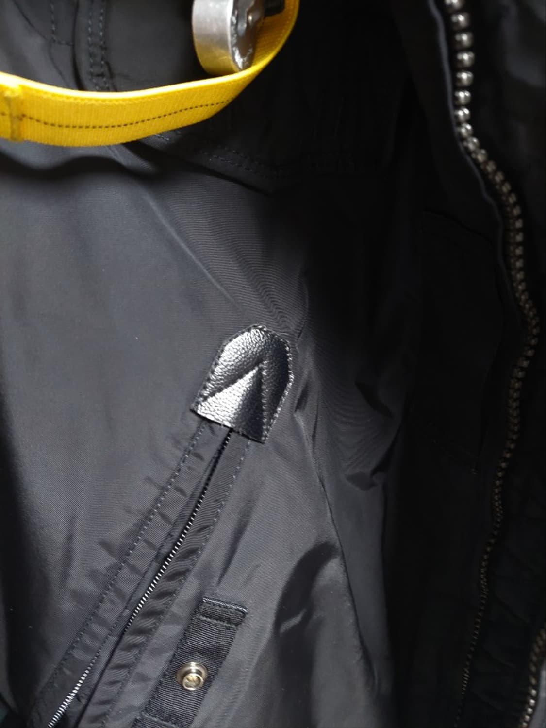 파라점퍼스 고비 블랙 패딩 점퍼 상태최상 M 상품이미지9