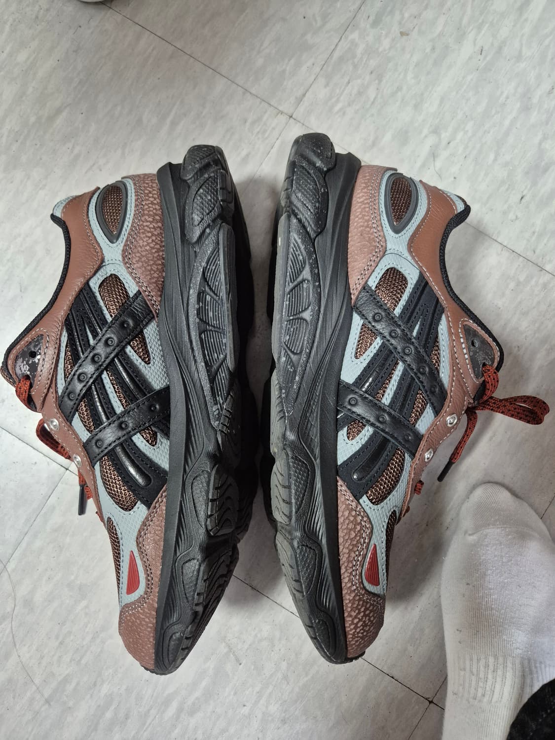 아식스 젤 NYC 2.0 마호가니 블랙 270 상품이미지5