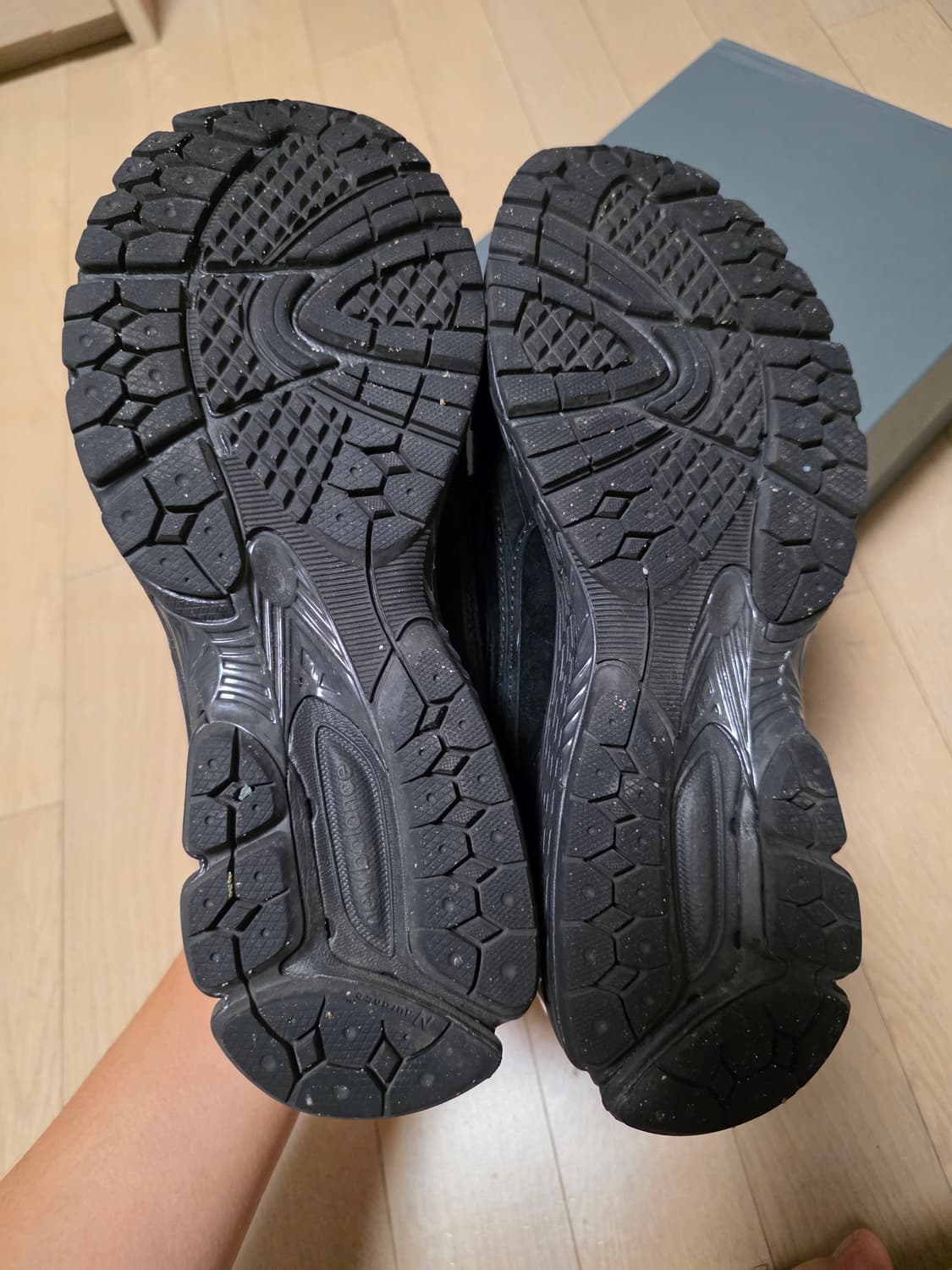 뉴발란스 1906L 블랙 블랙 시멘트 스웨이드 270 구동화 상품이미지5