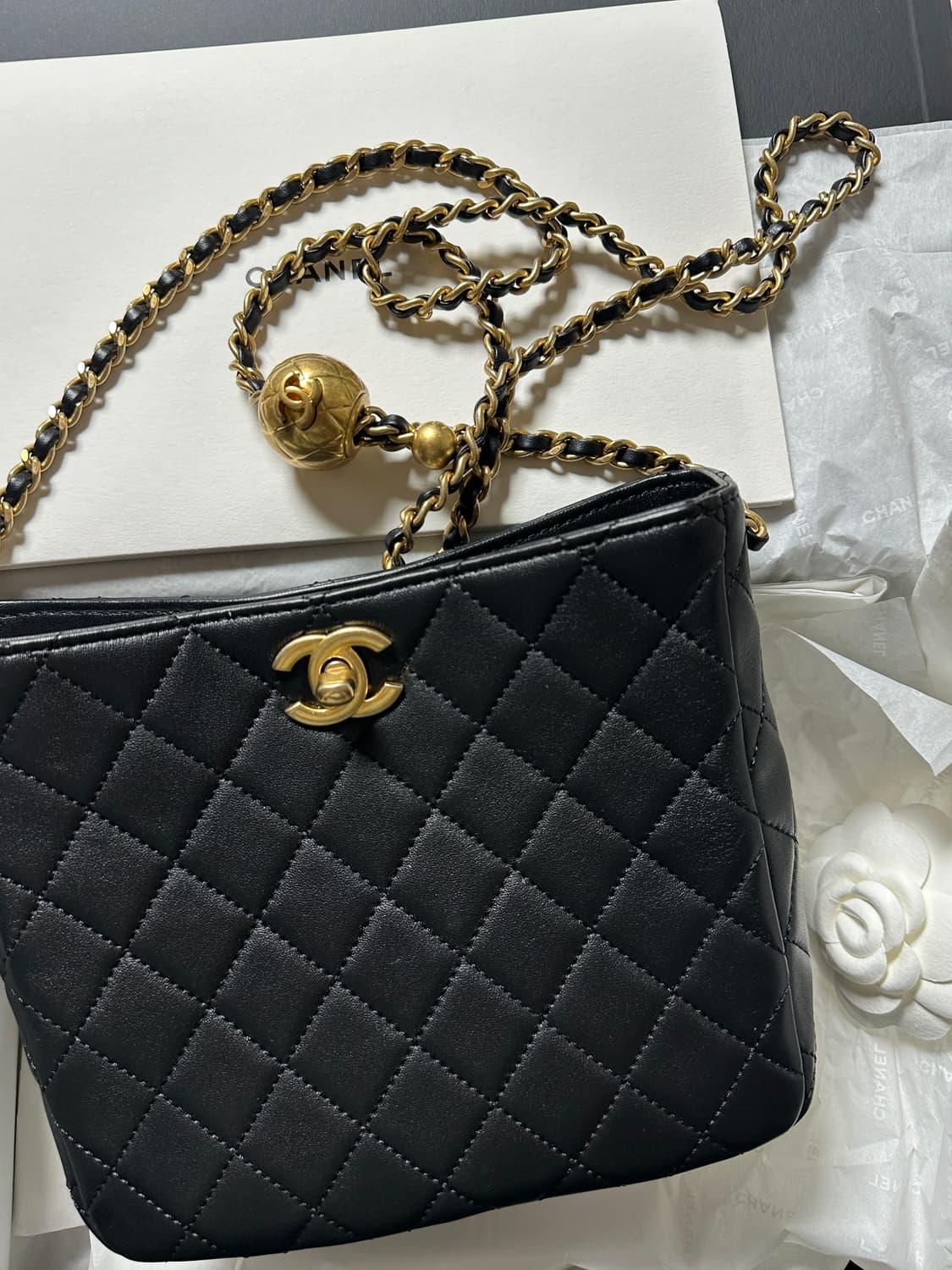 샤넬 시즌 골든볼 호보백 상품이미지2