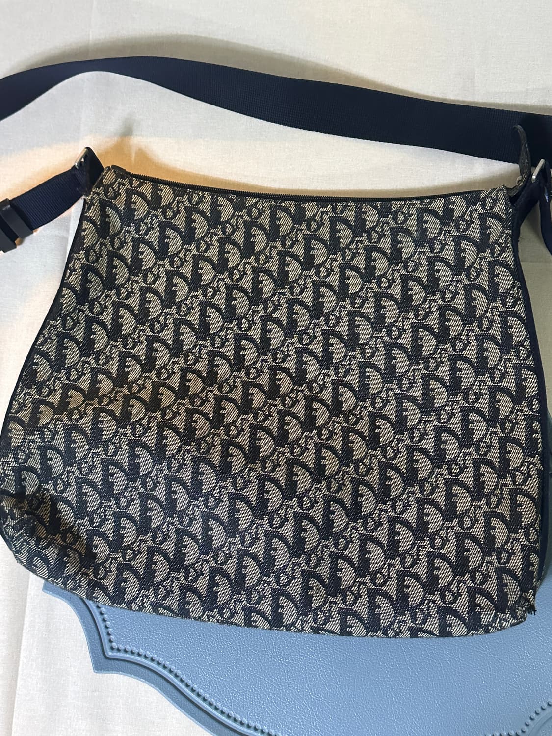 디올 크로스백 상품이미지2