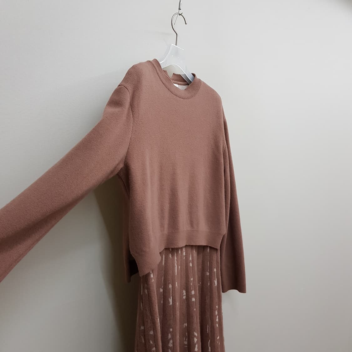 한섬 SJSJ 2021 레이어드 니트 플리츠 원피스 세트 F사이즈 상품이미지4