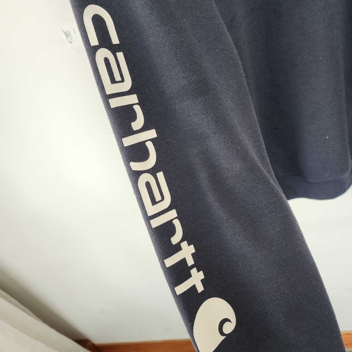 칼하트 네이비 후드티 상품이미지3