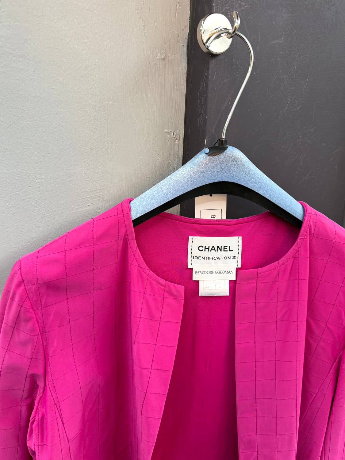 40/ 샤넬 Identification 00s 퀼팅 크롭 노카라 자켓 상품이미지5