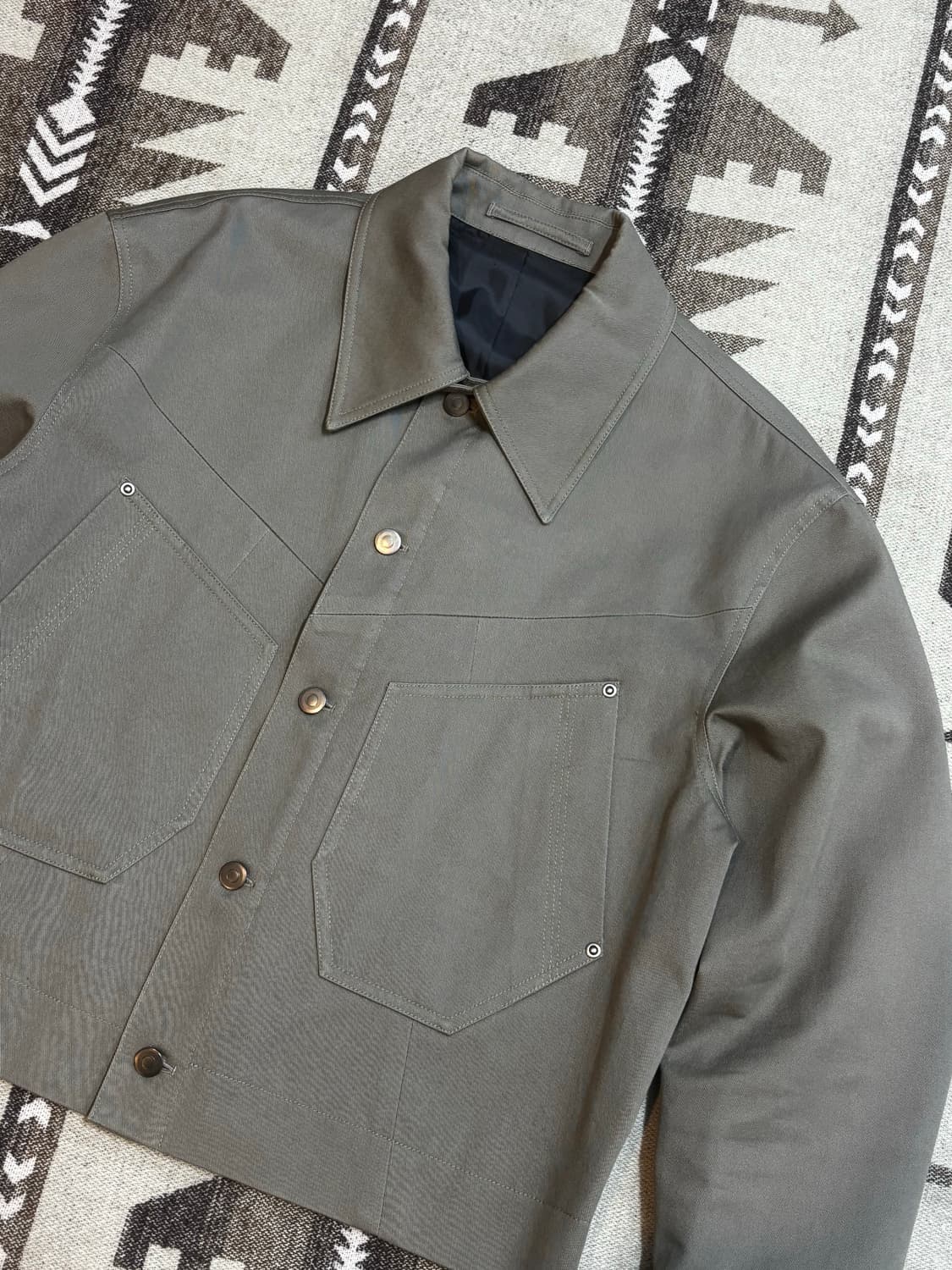 MOLDBOY (몰드보이) 크롭 워크 자켓 상품이미지3