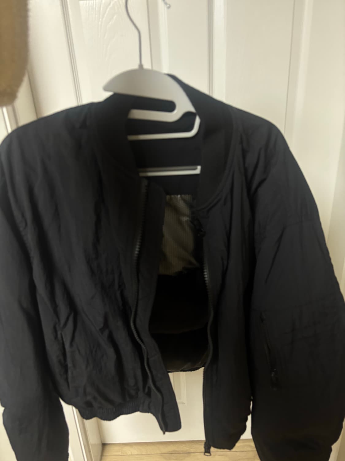 아이러니포르노 화이트라인 오버핏 패딩 상품이미지3