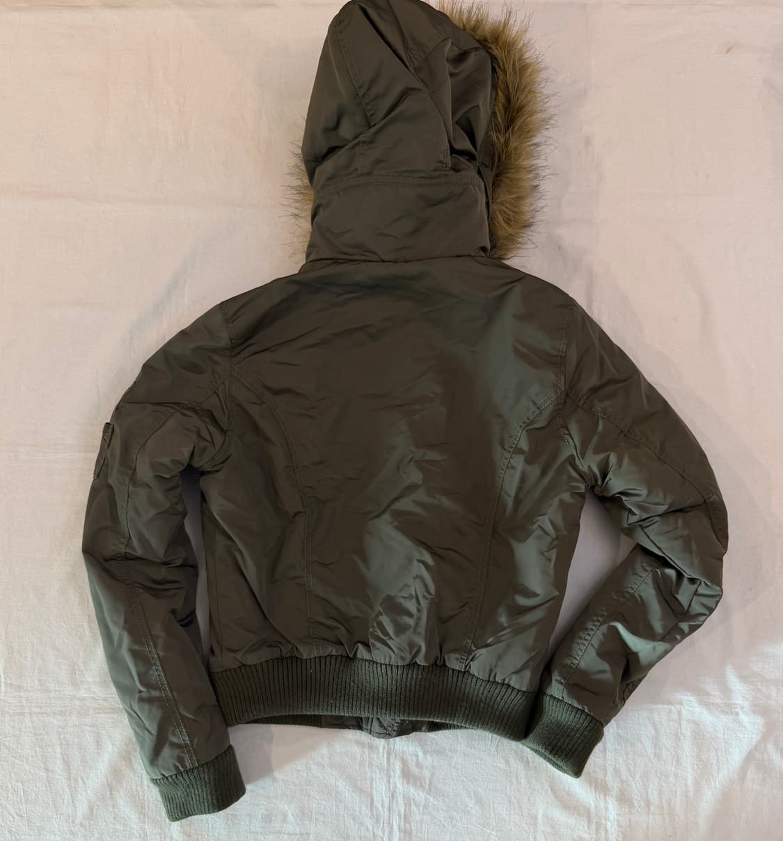 아베크롬비 y2k 울프죠 n2b 퍼 봄버자켓 카키 올리브 상품이미지4