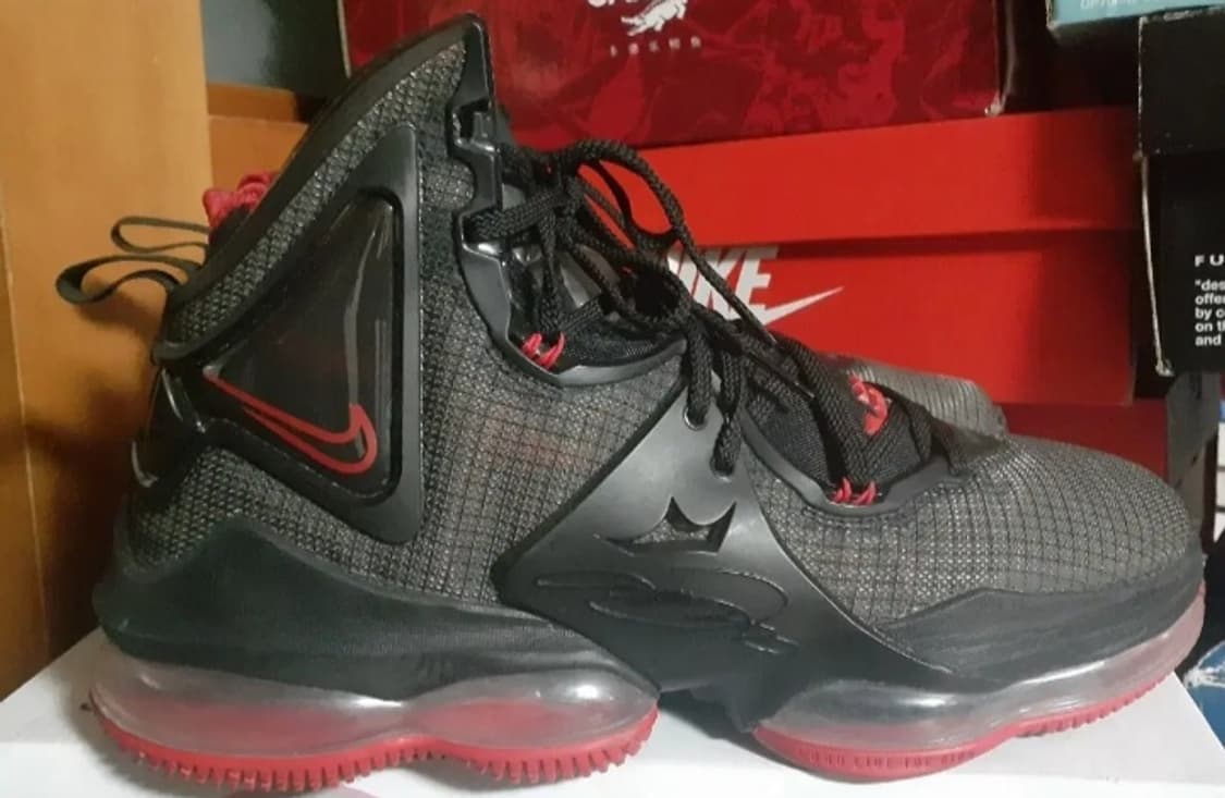 [270] 나이키 르브론19 브레드 상품이미지1