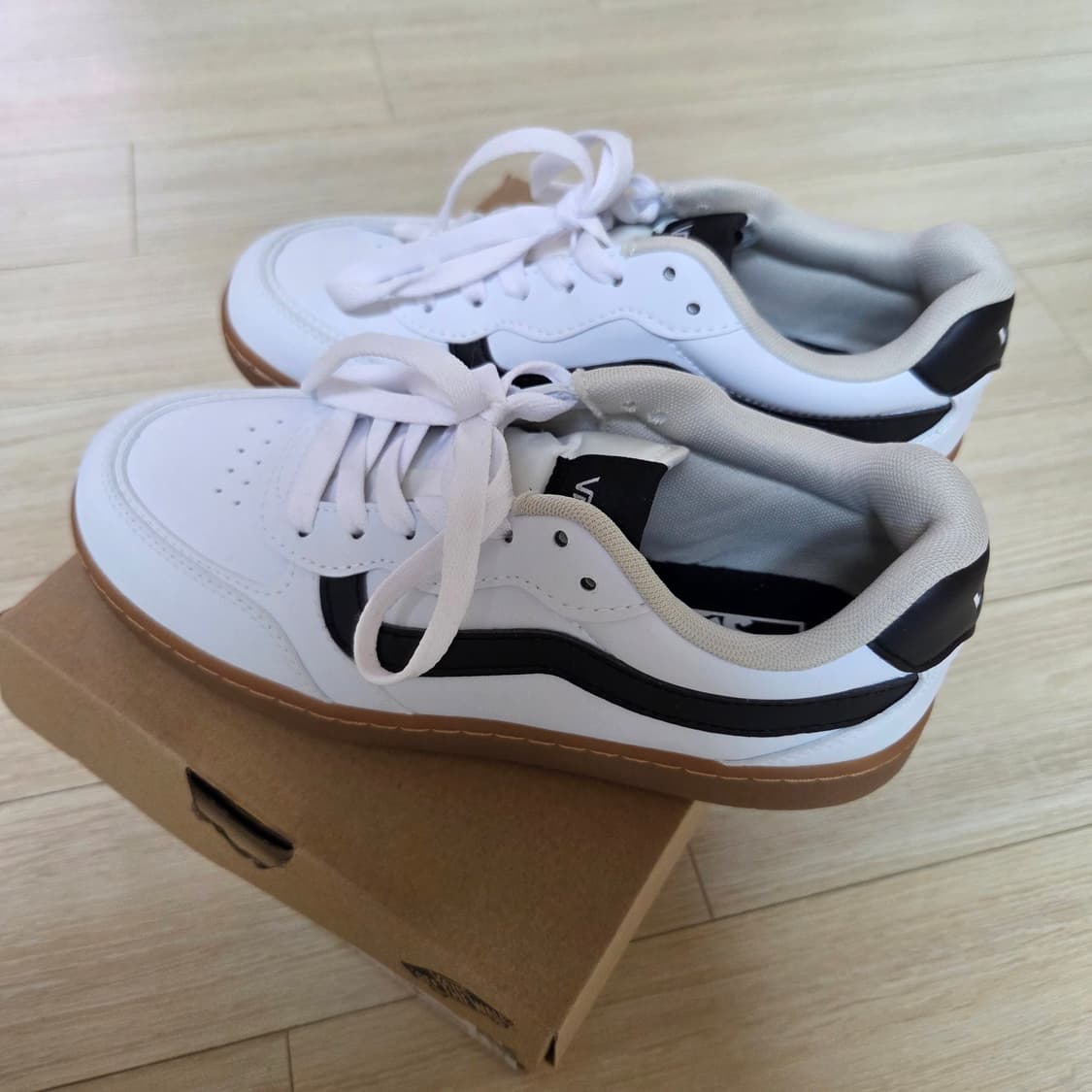 (새상품) 반스 스니커즈 230 상품이미지2