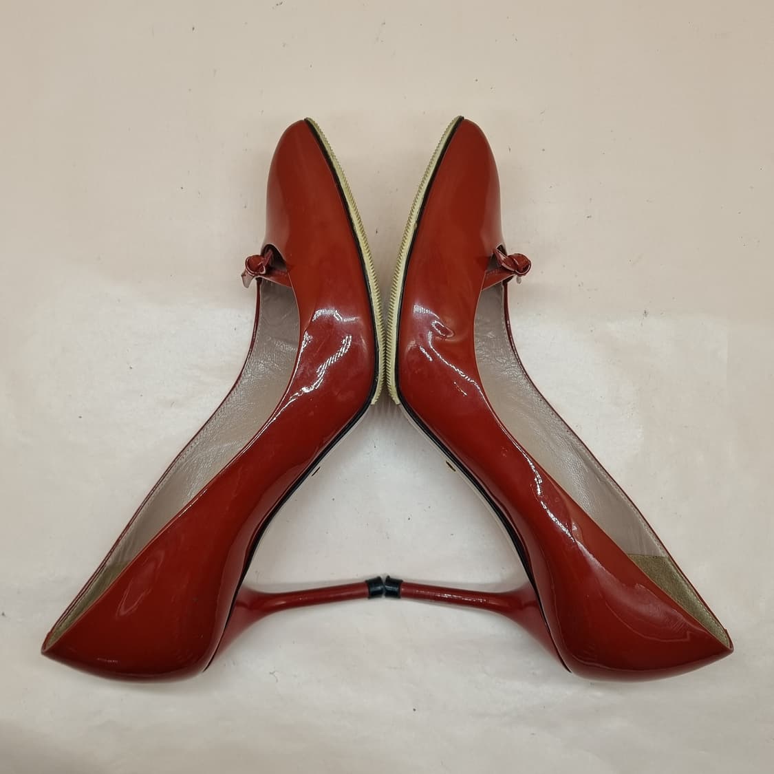 구찌 페이턴트 가죽 펌프스힐 35 230 굽8.5 상품이미지5