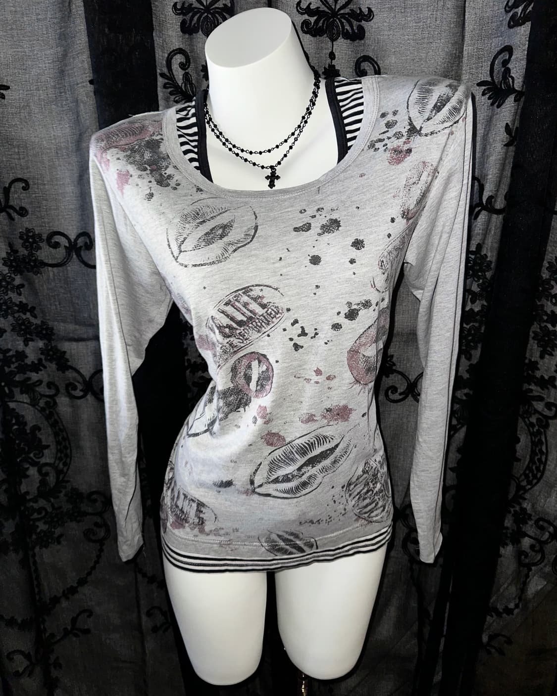 Kitch Lip Layered Long Sleeve 상품이미지2