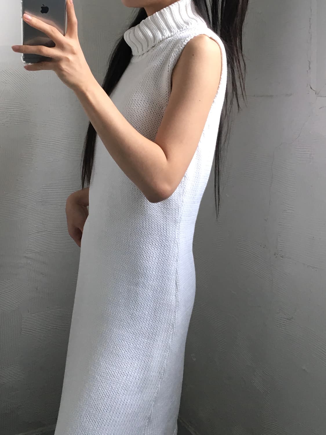 CELINE 셀린느 화이트컬러 터틀넥 슬리브리스 코튼 원피스 상품이미지2